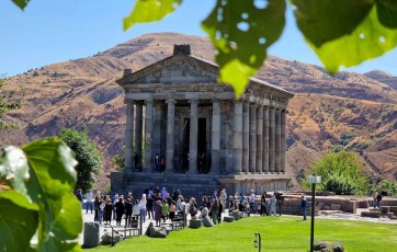 Poganski tempelj v Armeniji. Obisk s potovalno agencijo Ruski ekspres.