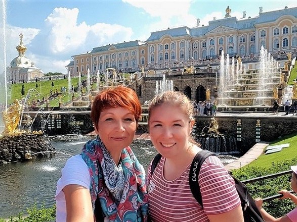 Spoznajte Rusijo in največje ruske znamenitosti. Zanimivosti v Sankt Peterburgu -slavni Petergof!