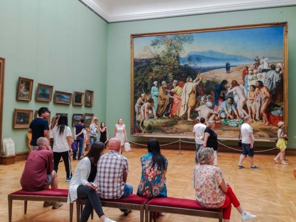 Moskva in zakladi Tretjakovske  galerije. Ruski slikar Ivanov in slovita slika Kristus